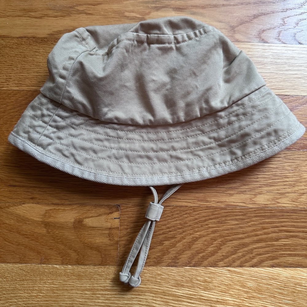 The simple folk bucket hat
